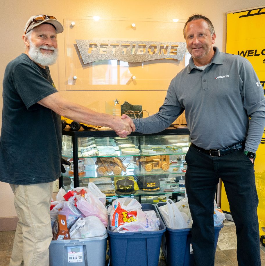 pettibone-donates-200-plus-pounds-of-food-to-the-bhk-food-assistance